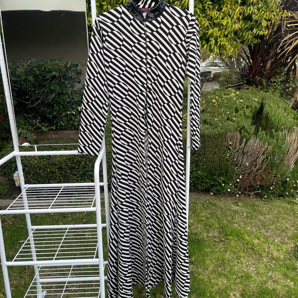 Black & White Optical Illusion Trench Coat